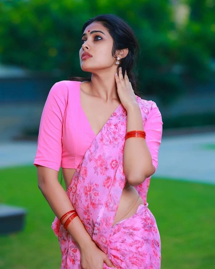 divi vadthya_teluguvox8